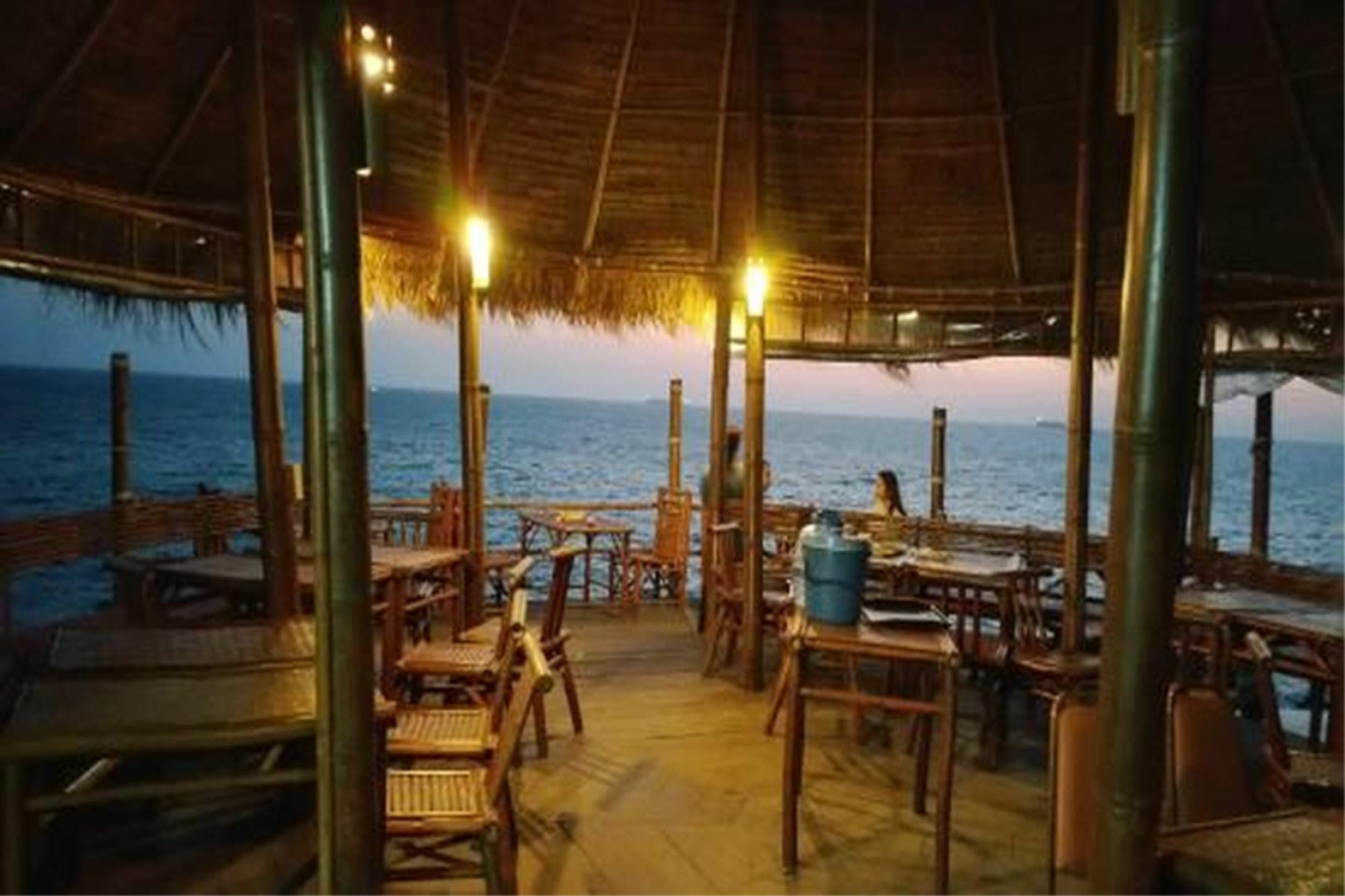 Paree Hut Resort Ко-Січанг Екстер'єр фото